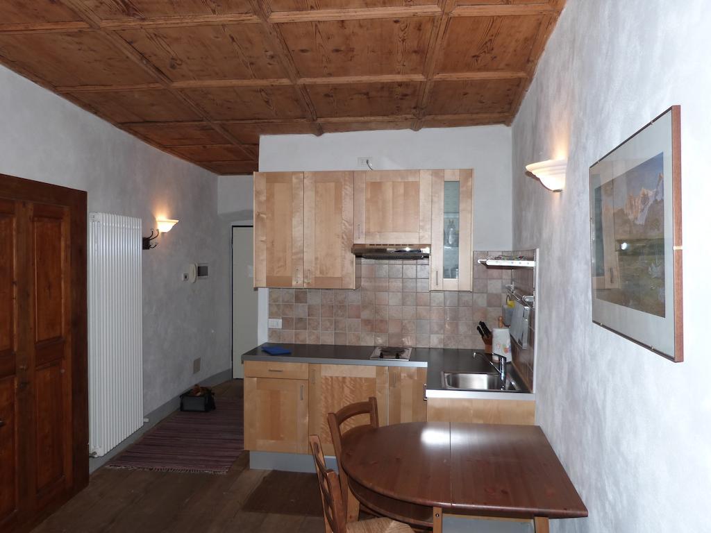 B&B Ploncher Chiavenna Szoba fotó